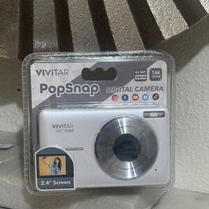 Vivitar PopSnap White Digital Camera - NEW